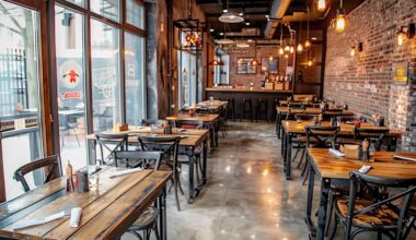 10 przykładów wnętrz restauracyjnych z meblami industrialnymi