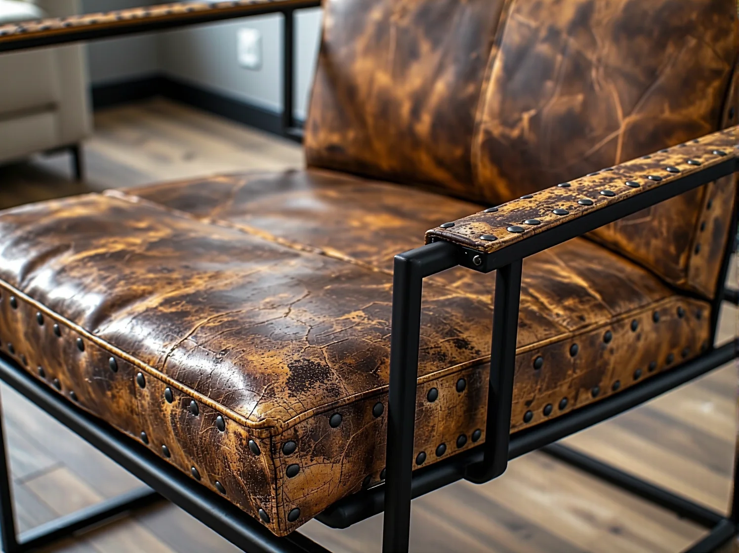 Skórzany fotel w stylu industrialnym na metalowej konstrukcji - wygoda i design